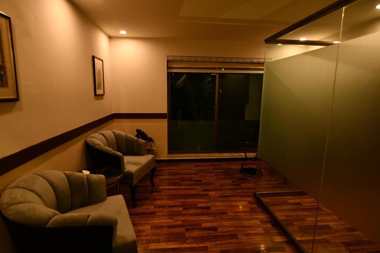 Royal Regency Hotel イスラマバード エクステリア 写真