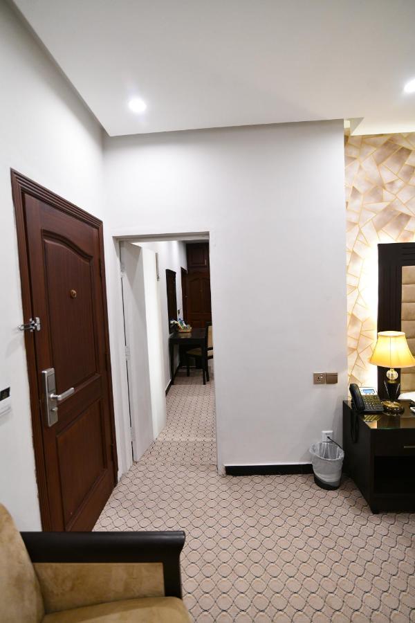 Royal Regency Hotel イスラマバード エクステリア 写真